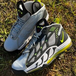 CLEAN Nike size 12 Air Pillar Neutral Grey 2012 basketball shoes
